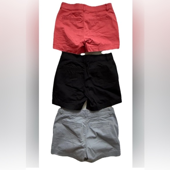 Black grey and red casual shorts bundle #shorts 
Size 0 
Old navy - Picture 2 of 3
